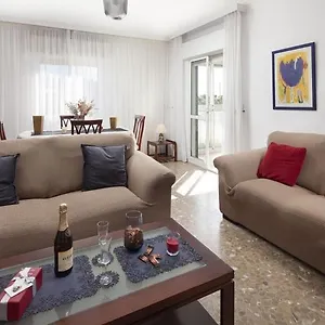  Apartamento Piso Espacioso Y Luminoso En Torrox-costa España